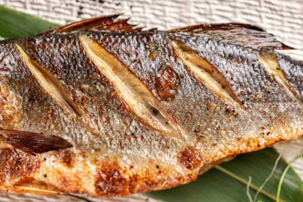 Sea bass (whole fish)