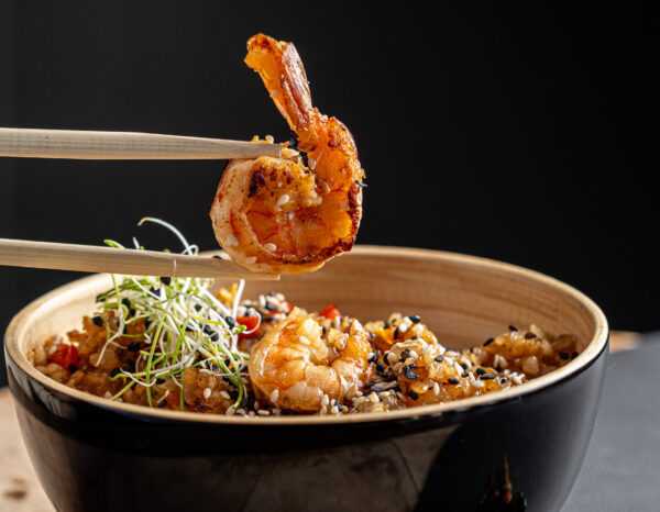 Hibachi rice with shrimp and vegetables