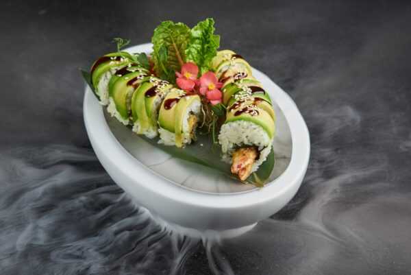 Ebi avocado maki fusion